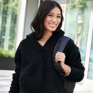 Sherpa Teddy Hoodie Black Hooded Pullover Fleece Jacket Athleisure Size Medium